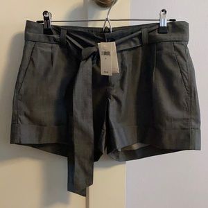 Banana Republic size 4 shorts NWT